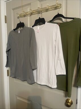 Women's Long Sleeve Crewneck Top - White, Gray, Olive